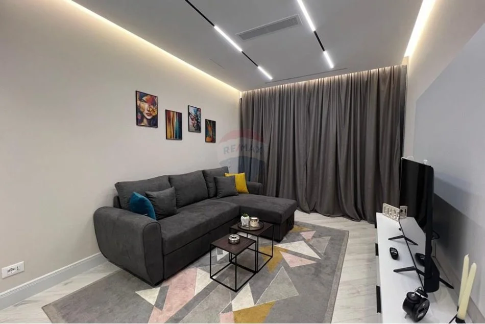 Tirane, jepet me qera apartament 2+1+Aneks+Ballkon , 88 m² 1.500 € (Lake View Residences , Liqeni i Tiranes)