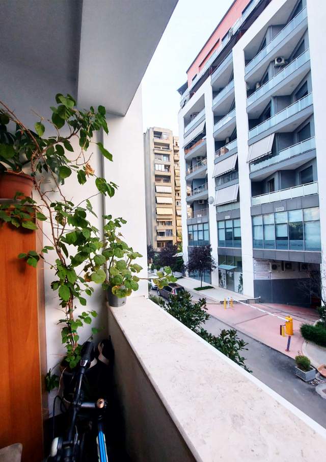 Tirane, jepet me qera apartament 2+1+BLK Kati 1, 75 m² 650 Euro (Sami Frasheri)