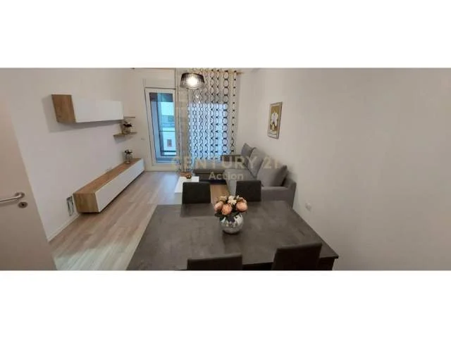 Tirane, jepet me qera apartament 2+1+A+BLK Kati 3, 99 m² 600 Euro (21 dhjetori)