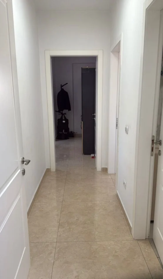 Tirane, jepet me qera zyre Kati 6, 110 m² 1.400 € (MYSLYM SHYRI)