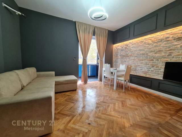 Tirane, jepet me qera apartament 1+1 Kati 4, 50 m² 550 Euro