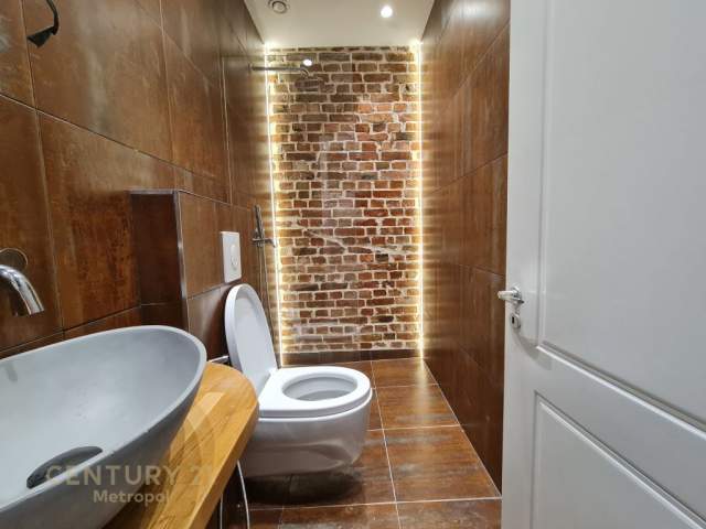 Tirane, jepet me qera apartament 1+1 Kati 4, 50 m² 550 Euro
