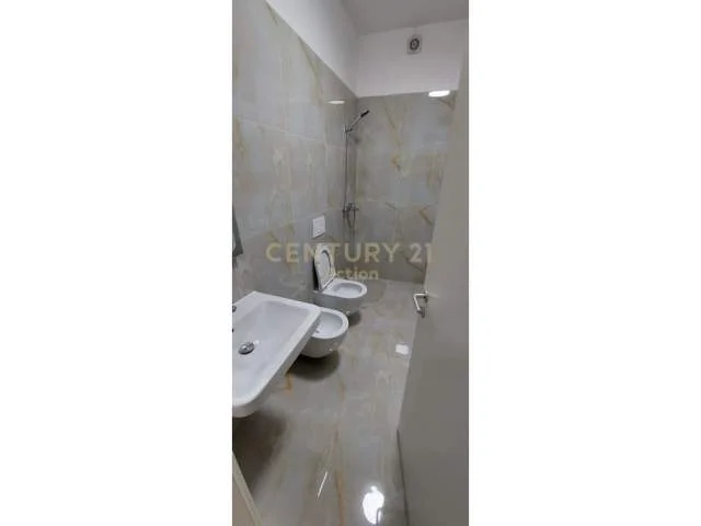 Tirane, jepet me qera apartament 2+1+A+BLK Kati 3, 99 m² 600 Euro (21 dhjetori)