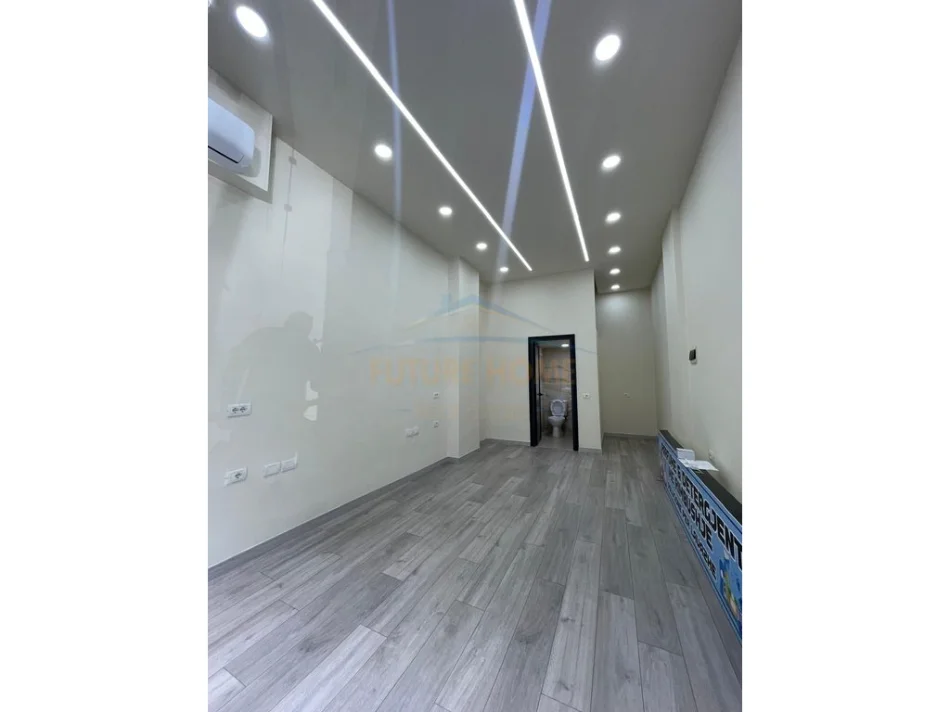 Tirane, shitet ambjent biznesi Kati 0, 37 m² 115.000 € (RRUGA 5 MAJI)