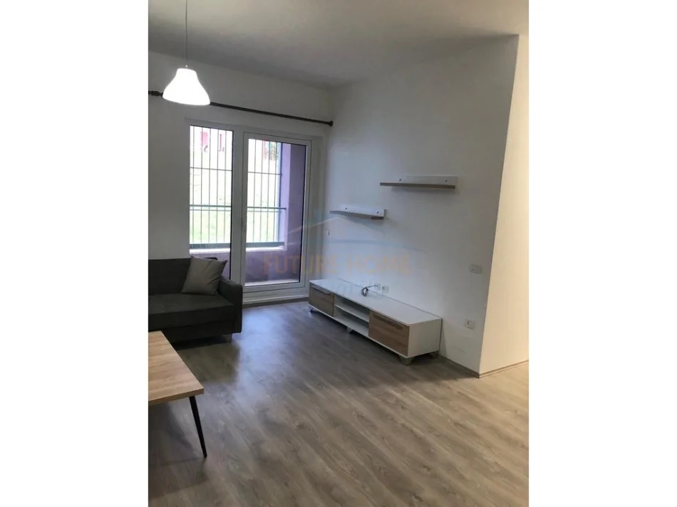 Tirane, jepet me qera apartament 2+1+2 Kati 1, 99 m² 500 € (KOMPLEKSI MANGALEM , ALIDEMI)
