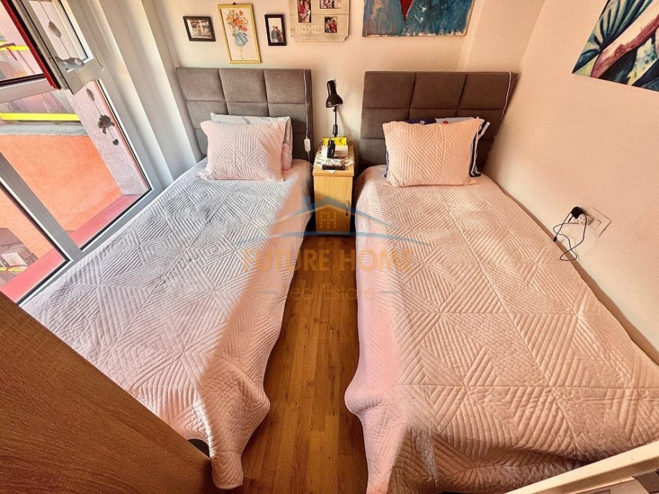 0683487469  Tirane, shitet apartament 2+1 Kati 8, 82 m² 129.000 € (Kompleksi Mangalem , Alidemi)
