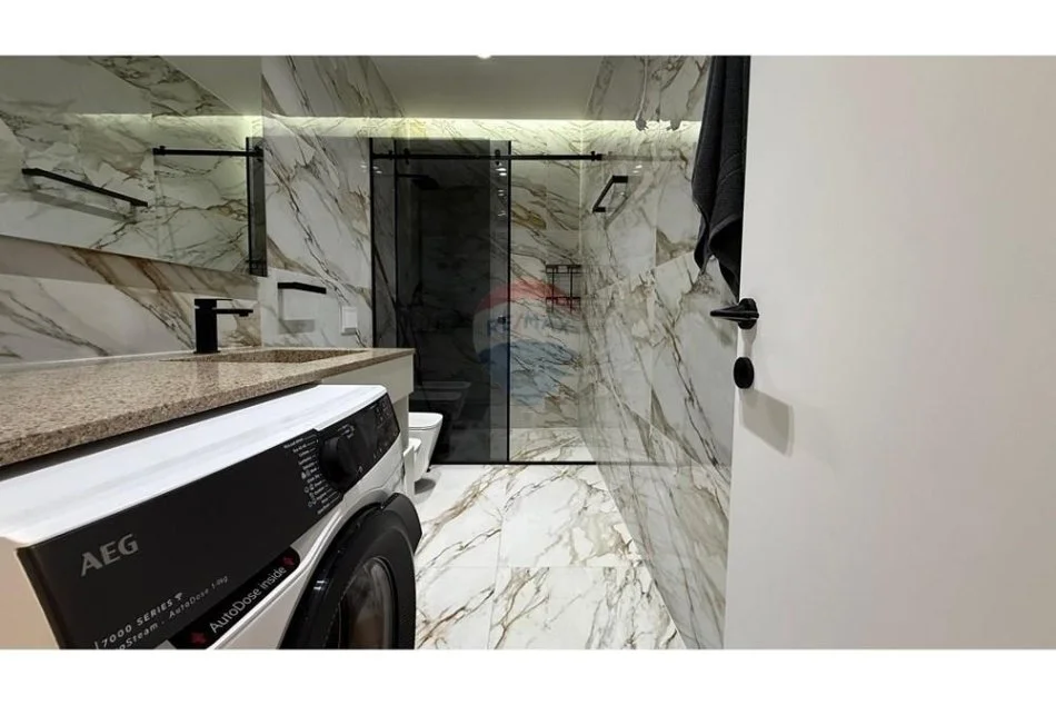 Tirane, jepet me qera apartament 2+1+Aneks+Ballkon Kati 2, 110 m² 1.000 € (Kompleksi FZ)