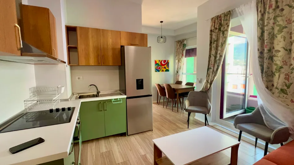 Me Qera: 1+1 📍Ali Demi (Kompleksi Mangalem) - Kt.5 - 40,000 Leke/Muaj - Sp.60m² || Akses i shpejte me nyjet kryesore te Tiranes