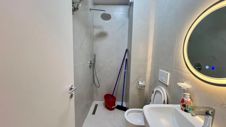 Me Qera: 1+1📍Ali Demi (Rezidenca Kadiu) - Ndertim i Ri✨️ - 40,000 Leke/Muaj - S.65m² - Kt.5 || I Pabanuar me Pare🔥