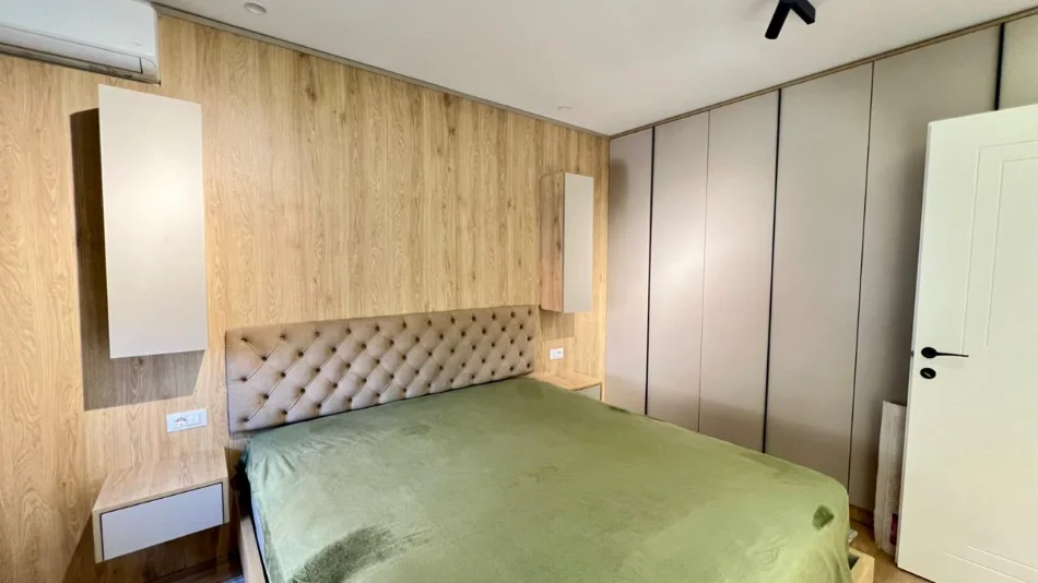 Me Qera: 1+1📍Komuna e Parisit (Prane Bar Oslo) - Kt.2 - 70,000 Leke/Muaj - S.70m² - 100% e Re e Sapo Investuar✨