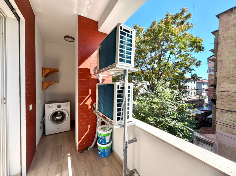 Me Qera: 1+1 &Ballkon📍Rr. e Dibres - QSUT || apt. Gjigand 72m2 (55,000 Leke/Muaj) Buze Rruge