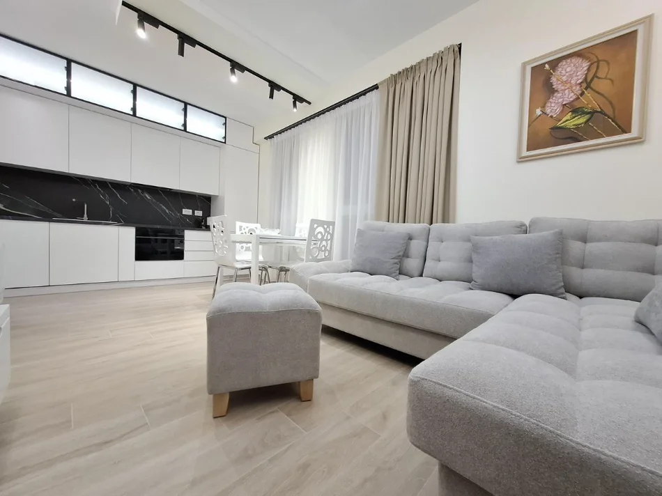 Me Qira : Ultra 1+1 ( 📍21 dhjetori - Mondial  ) Pallat 2026 - Hera e parë me qira 100% i ri🔥🔥  - 70.000 lekë ( interneti& administrimi ) Në çmim