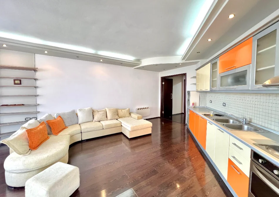 Jepet me Qera: 2+1+2 Ballkone 📍Perballe Kristal Center (Te Big Market) - 600€/Muaj ✨ - Kt.5 || Sp.112m²