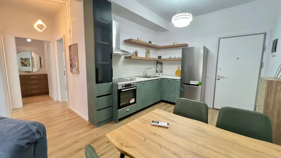 Me Qera: 2+1📍Ali Dem (Rezidenca Kadiu) - Akull i Ri⚜️ - 49,000 Leke/Muaj - S.75m² - Kt.8 || I Sapo Investuar & I Pabanuar me Pare🔥