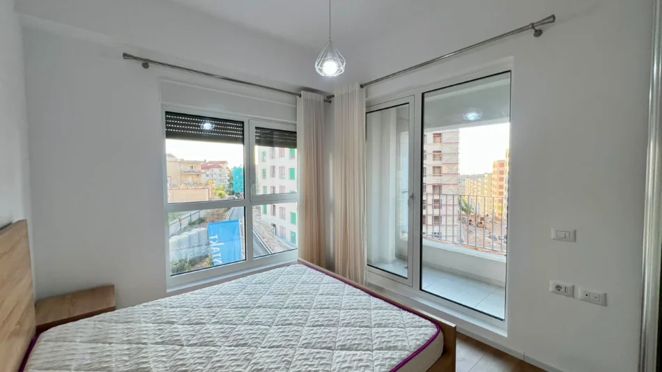 Me Qera: 2+1+2wc 📍Ali Demi (Rez.Kaimi) - Sp.110m² - Orientim:Jug🌞 - 470€/Muaj - Kt.4 ||  Rezidence e Re