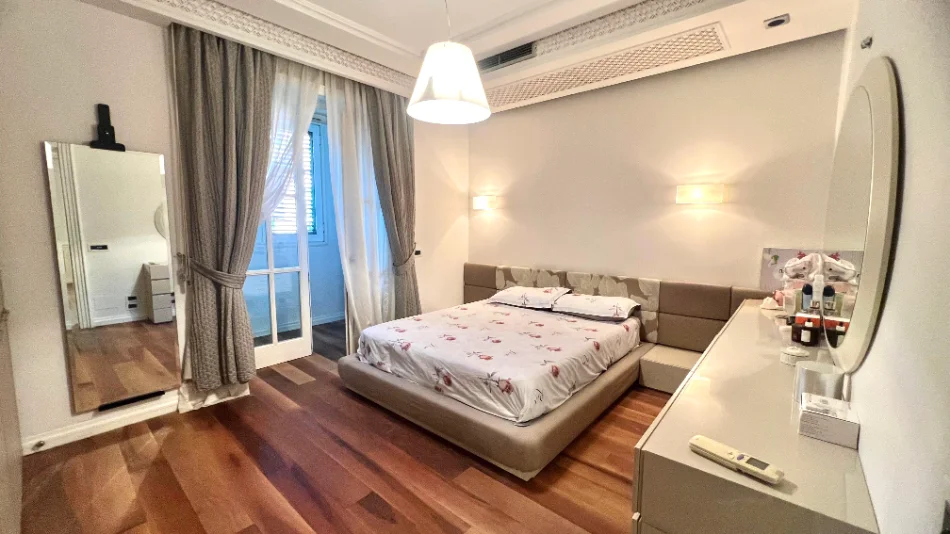 🏡 Jepet me Qera : 1+1 + Kuzhina Vec 📍Shkolla e Kuqe - Kt.2 - 600€/Muaj - S.75m²