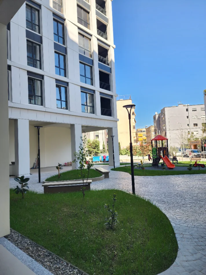 Luxury Office : 89.1 m² Kati 1 Teknik (📍KOMUNA PARISIT - White Could Residence )  3 Ambiente Pune,  CHILLER AC, Çmimi 120,000L Neto/Muaj 🌐✅️