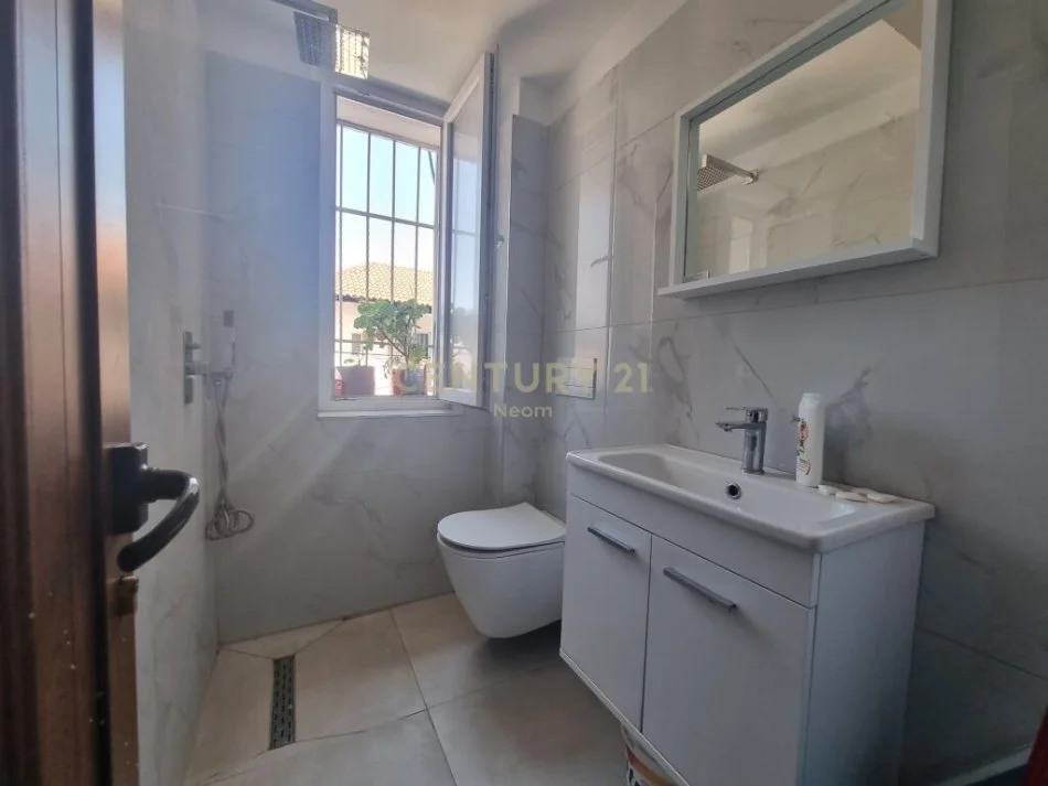 Tirane, jepet me qera apartament 1+1 Kati 2, 56 m² 450 € (Ferit Xajko Tirana, Albania)