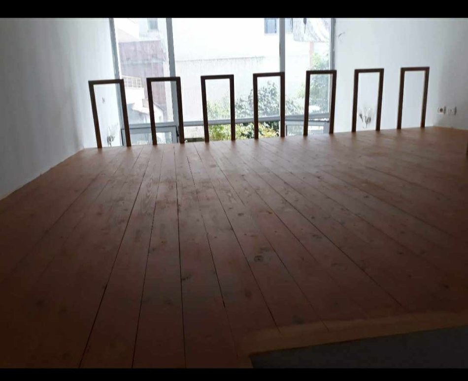 Tirane, jepet me qera dyqan, 42 m² 15.000 lekë (Rruga Gjergj Elez Alia)