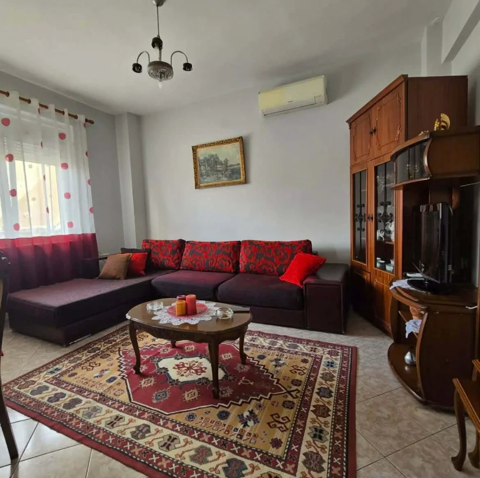 Korce, shitet apartament+verande | Penthouse 2+1+Ballkon Kati 1, 80 m² 150.000 € (Rrugica Ndre Mjeda)
