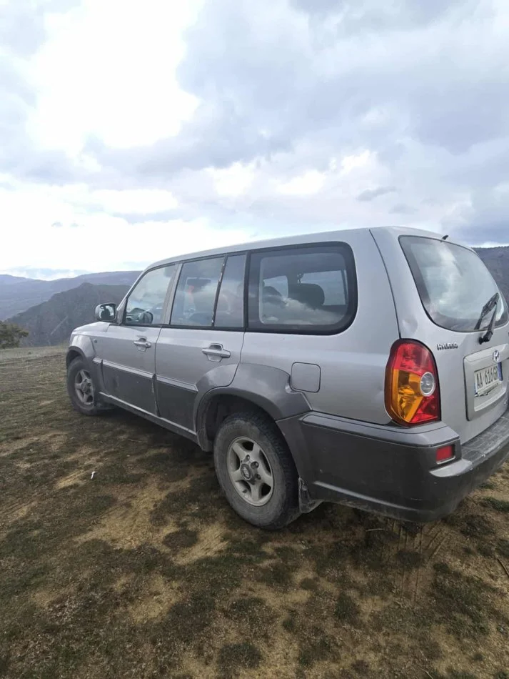 Korce, Shitet Xhip Hyundai Terracan Nafte, Manuale.