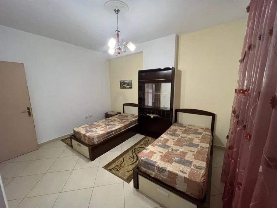 Tirane, jap me qera apartament 2+1+Aneks Kati 3, 103 m² 500 € 