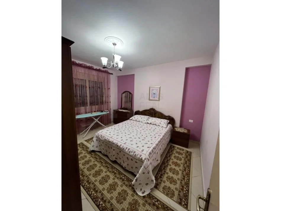 Tirane, jap me qera apartament 2+1+Aneks Kati 3, 103 m² 500 € 