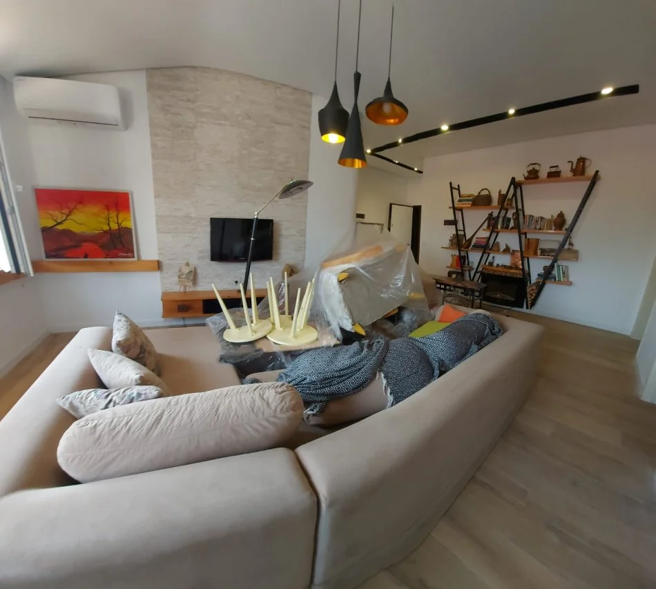 Tirane, jepet me qera 2+1+Ballkon Kati 5, 93 m² 620 € (Karl Gega)