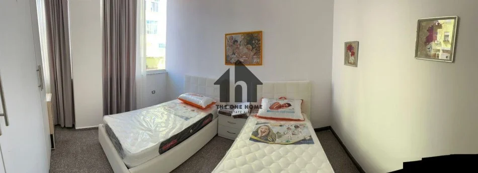 Tirane, jepet me qera apartament 2+1+Ballkon Kati 1, 90 m² 600 € (Rruga Burgut)