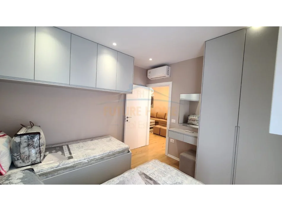 Tirane, jepet me qera apartament 2+1+2+PARKIM , Kati 4, 110 m² 1.000 € (RRUGA JORDAN MISJA)