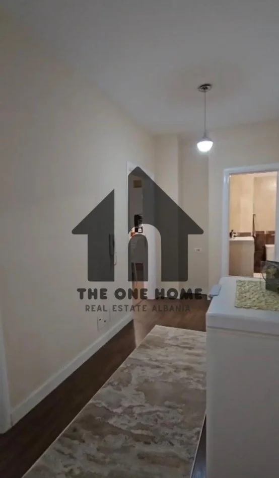 Tirane, shitet apartament 2+1+Ballkon Kati 5, 95 m² 205.000 € (prane Fakultetit Mjekesis)