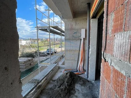 Tirane, shitet apartament 2+1 Kati 2, 103 m² 134.000 € (Paskuqan)