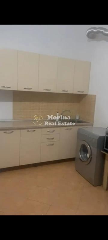 Tirane, jepet me qera shtepi 1+1 Kati 1, 60 m² 300 € (Fusha Aviacionit)