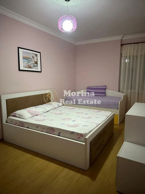 Tirane, jepet me qera apartament 1+1+Ballkon Kati 1, 71 m² 400 € (Fresku)