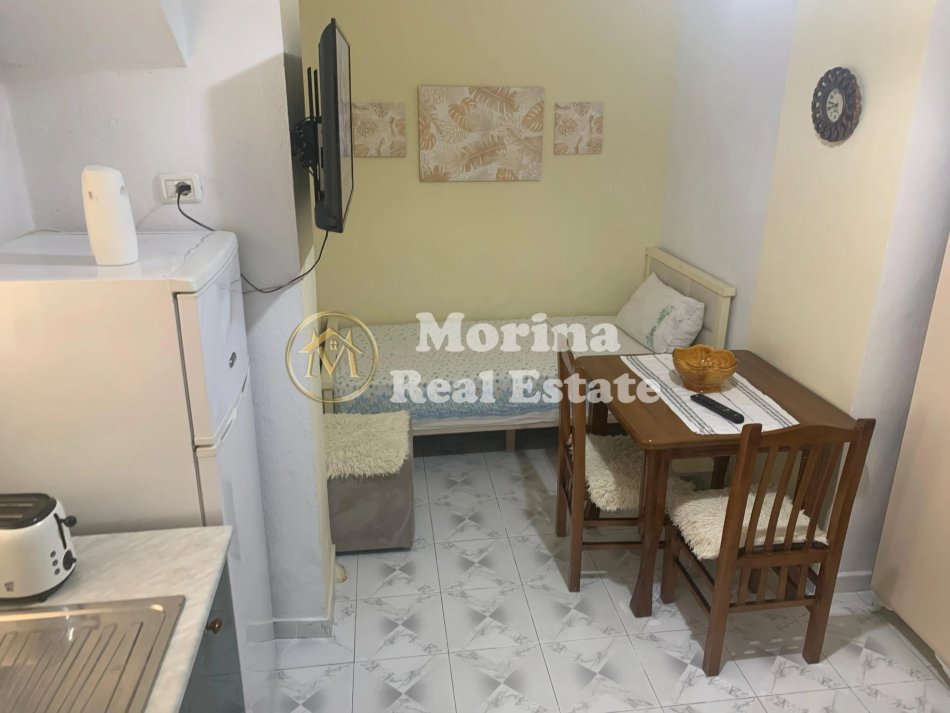 Tirane, jepet me qera garsonier Kati 0, 40 m² 300 € (Ish parku i autobuzave)