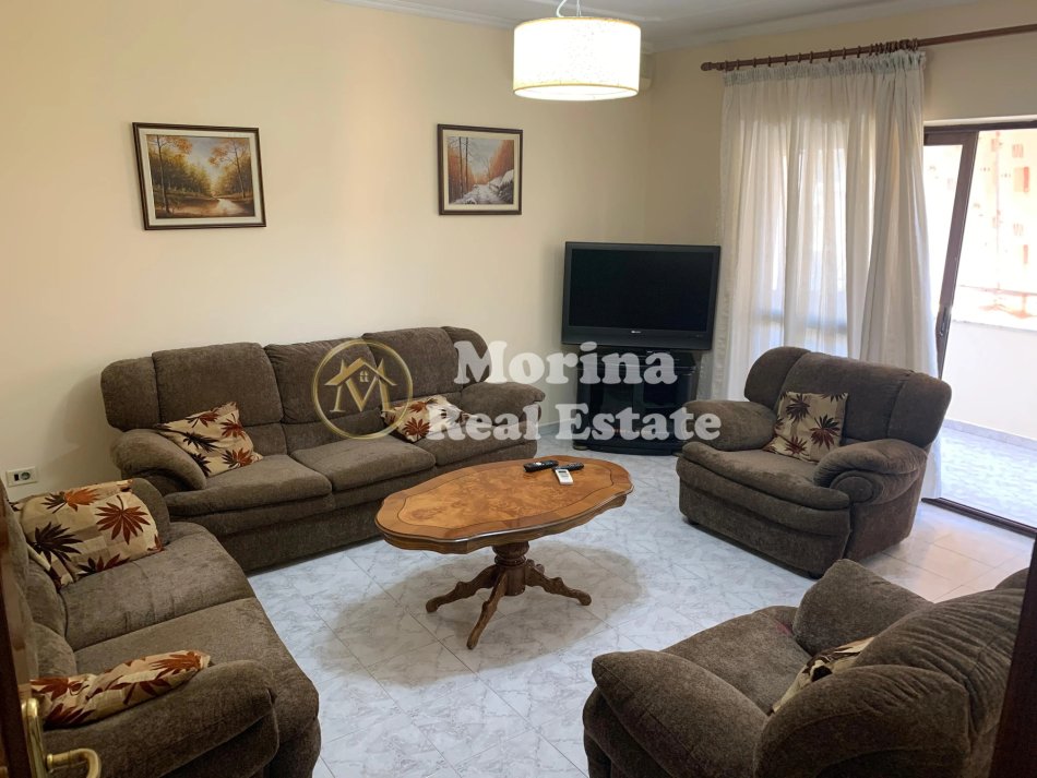 Tirane, jepet me qera apartament 2+1 Kati 4, 105 m² 500 € (Rruga e Dibres)