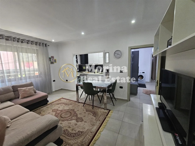 Tirane, jepet me qera apartament 1+1+Ballkon Kati 2, 60 m² 450 € (Perballe Delijorgjit)
