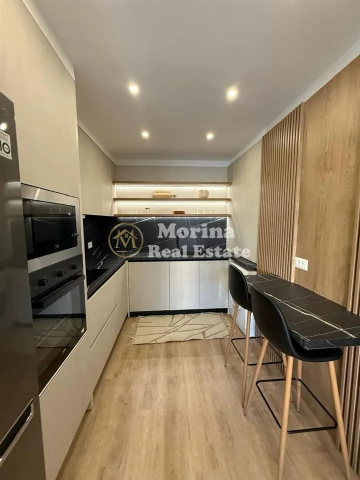 Tirane, jepet me qera apartament 1+1 Kati 2, 108 m² 750 € (21 Dhjetori)