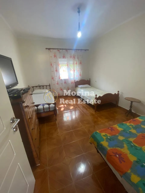 Tirane, jepet me qera shtepi 1+1 Kati 2, 50 m² 250 € (Universiteti Bujqesor)
