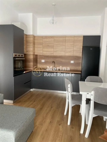 Tirane, jepet me qera apartament 2+1 Kati 8, 80 m² 550 € (Ali Demi)
