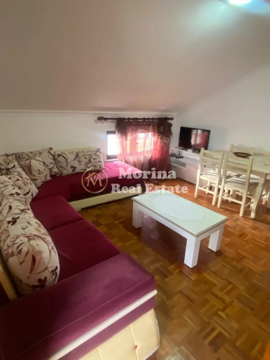 Tirane, jepet me qera shtepi 1+1 Kati 2, 75 m² 350 € (Allias)