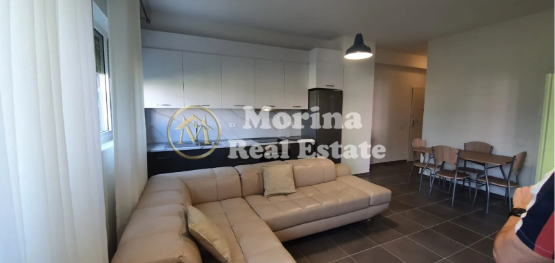 Tirane, jepet me qera apartament 2+1 Kati 3, 85 m² 450 € (Ali Demi)