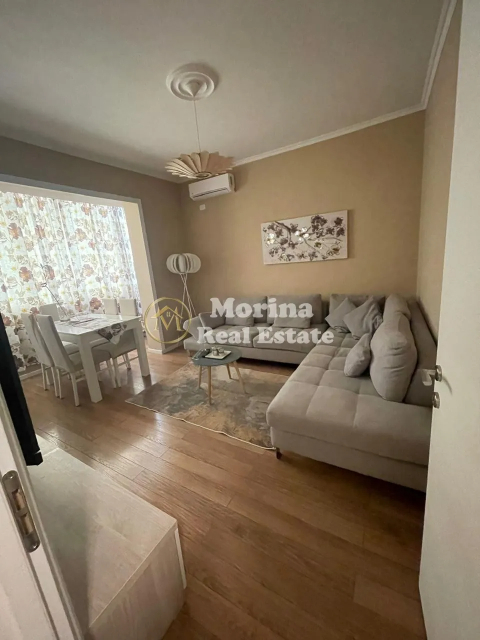 Tirane, jepet me qera apartament 1+1 Kati 3, 57 m² 600 € (Mine Peza)