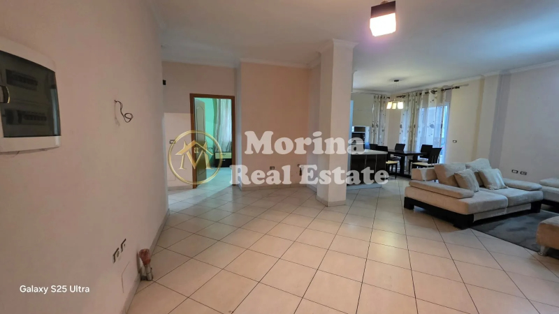 Tirane, jepet me qera apartament 3+1 Kati 2, 130 m² 650 € (Komuna e Parisit)