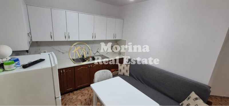 Tirane, jepet me qera shtepi 1+1 Kati 1, 60 m² 400 € (Spitali Amerikan 2)