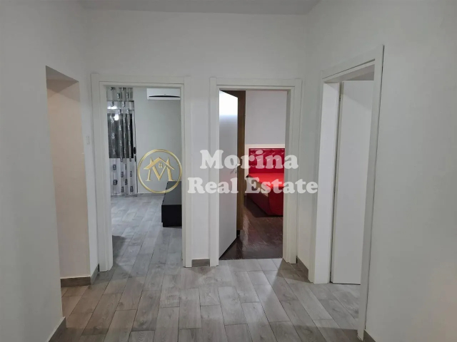 Tirane, jepet me qera apartament 2+1 Kati 4, 105 m² 550 € (Ali Demi)
