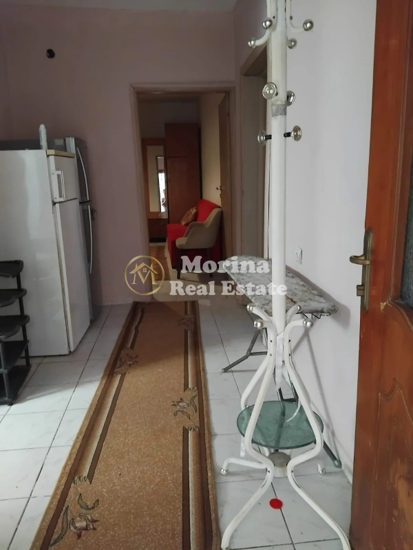 Tirane, jepet me qera shtepi 1+1 Kati 1, 50 m² 300 € (Rruga Jordan Misja)