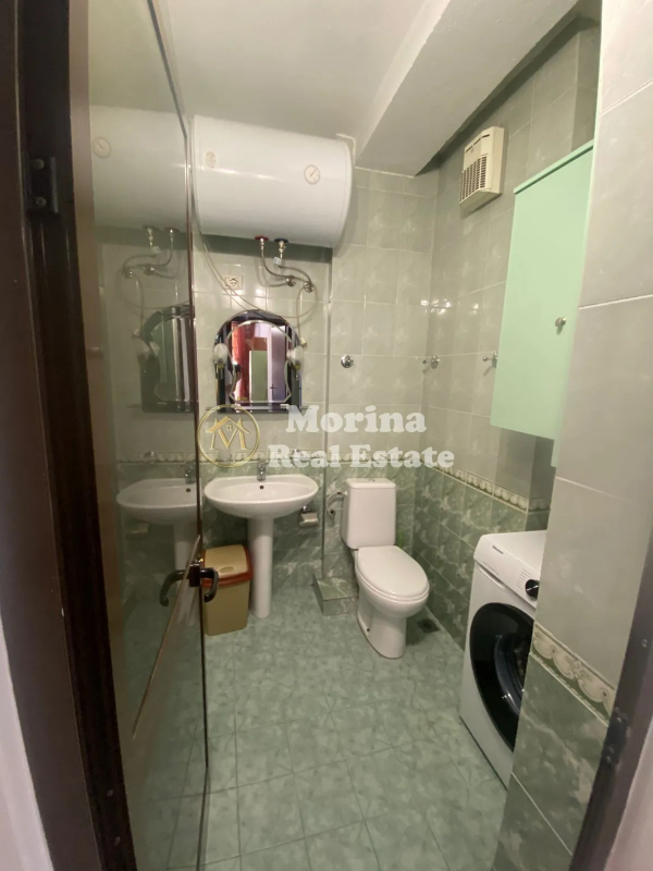 Tirane, jepet me qera apartament 2+1 Kati 2, 120 m² 600 € (Myslym Shyri)