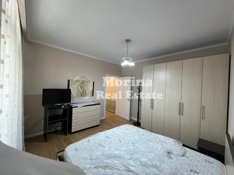 Tirane, jepet me qera apartament 1+1 Kati 5, 80 m² 550 € (Trgu Elektrik)