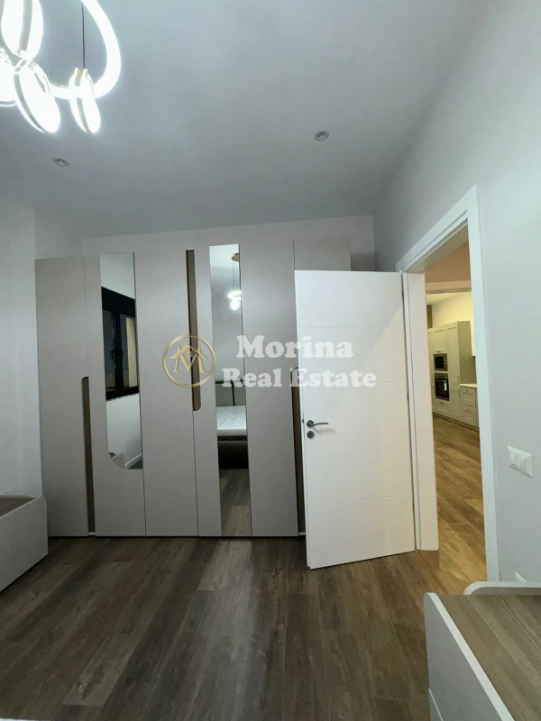 Tirane, jepet me qera apartament 1+1 Kati 1, 84 m² 700 € (Kodra e Diellit)